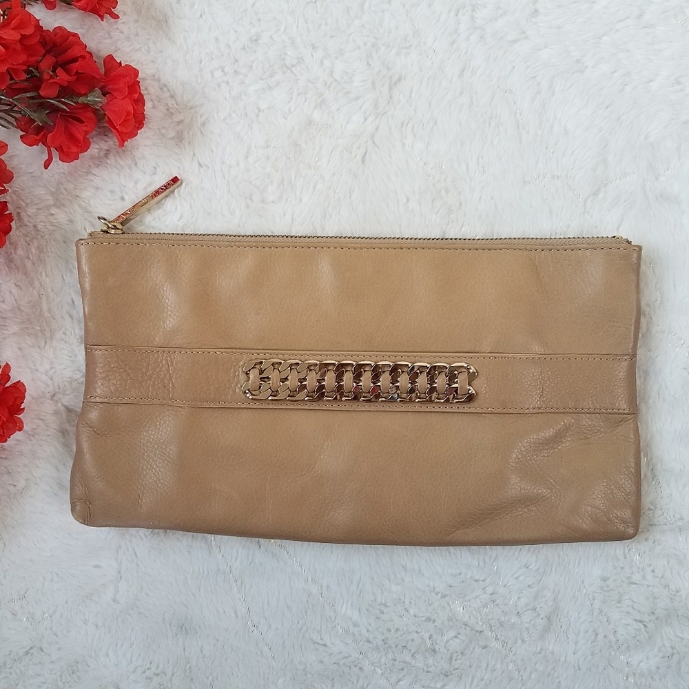 Elaine Turner Leather Clutch Bag